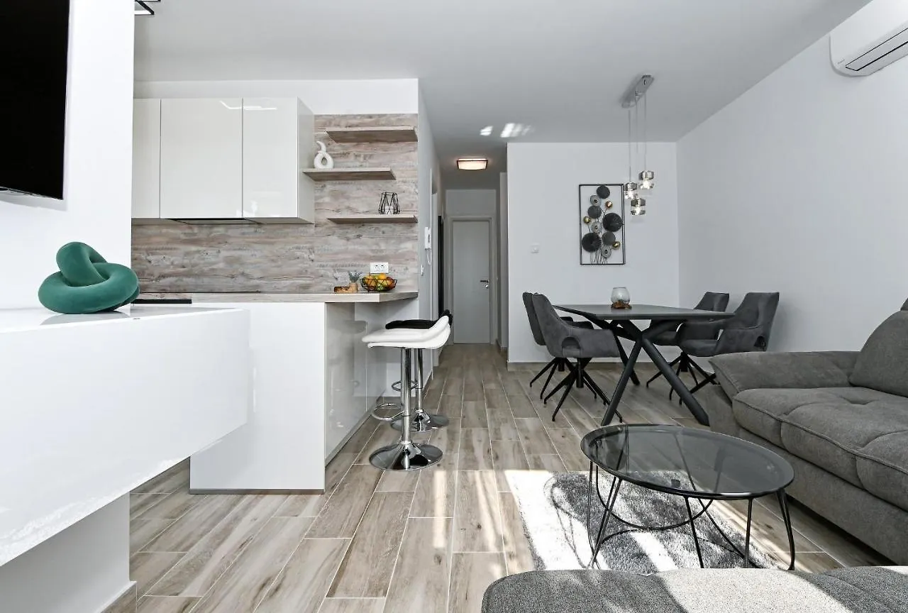 Luxury Apartment White Crystal Kastela Croatia