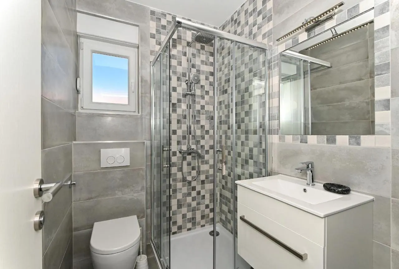 Luxury Apartment White Crystal Kastela 0*,