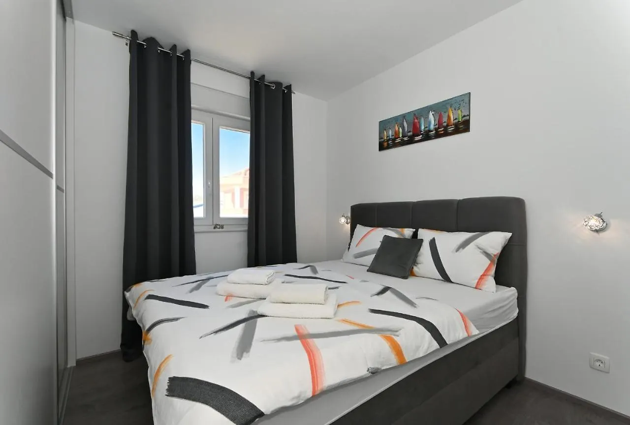 Luxury Apartment White Crystal Kastela